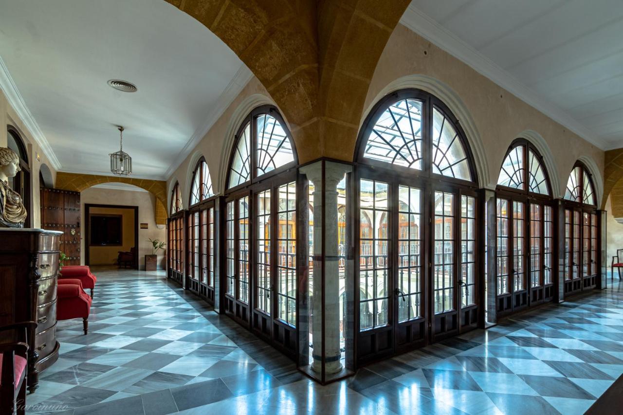 Palacio Marques De La Gomera Osuna Exteriér fotografie