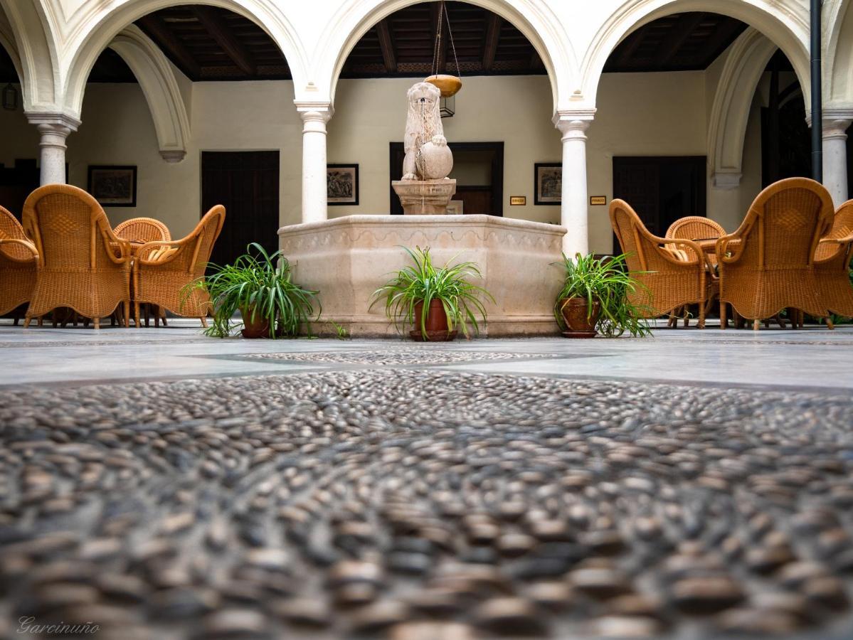 Palacio Marques De La Gomera Osuna Exteriér fotografie