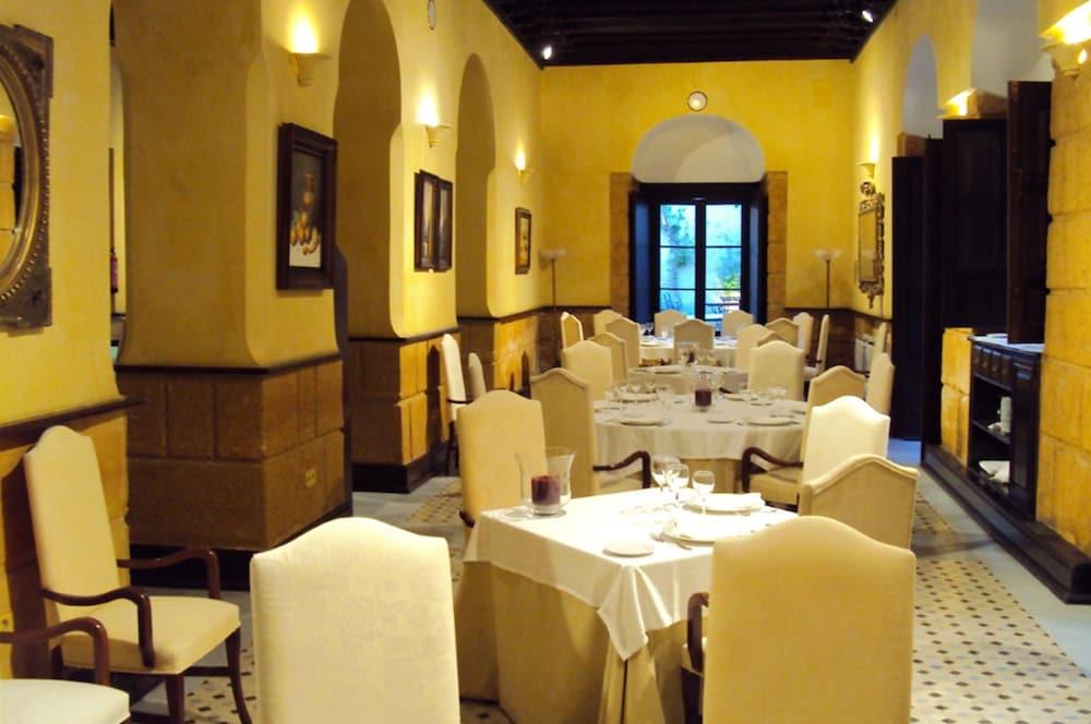 Palacio Marques De La Gomera Osuna Exteriér fotografie